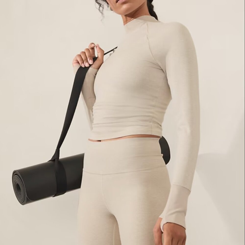 EUC Athleta Softluxe Top in Silver Cloud Heather S